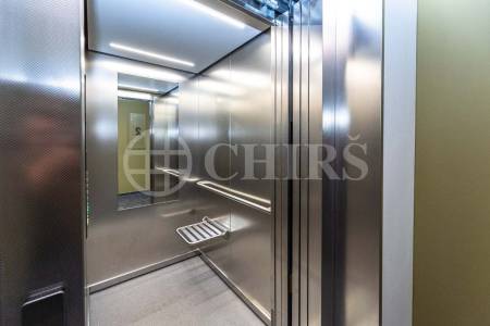 Pronájem bytu 2+kk s balkonem, OV, 52m2, ul. Náměstí Olgy Scheinpflugové 1280/1, Praha 5 - Hlubočepy