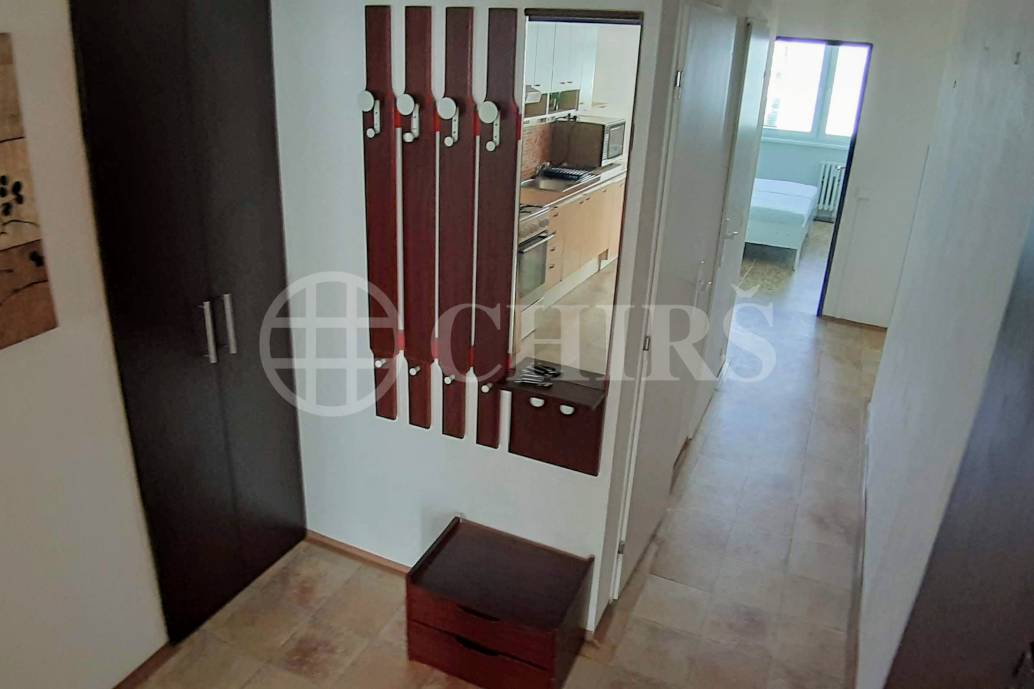 Pronájem bytu 3+1 s lodžií, OV, 74m2, ul. Španielova 1305/68, Praha 6 - Řepy