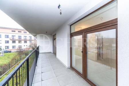 Prodej bytu 5+kk+pracovna s balkonem a zahradou, OV, 146m2, ul. Masarykova 1586/230, Rudná u Prahy