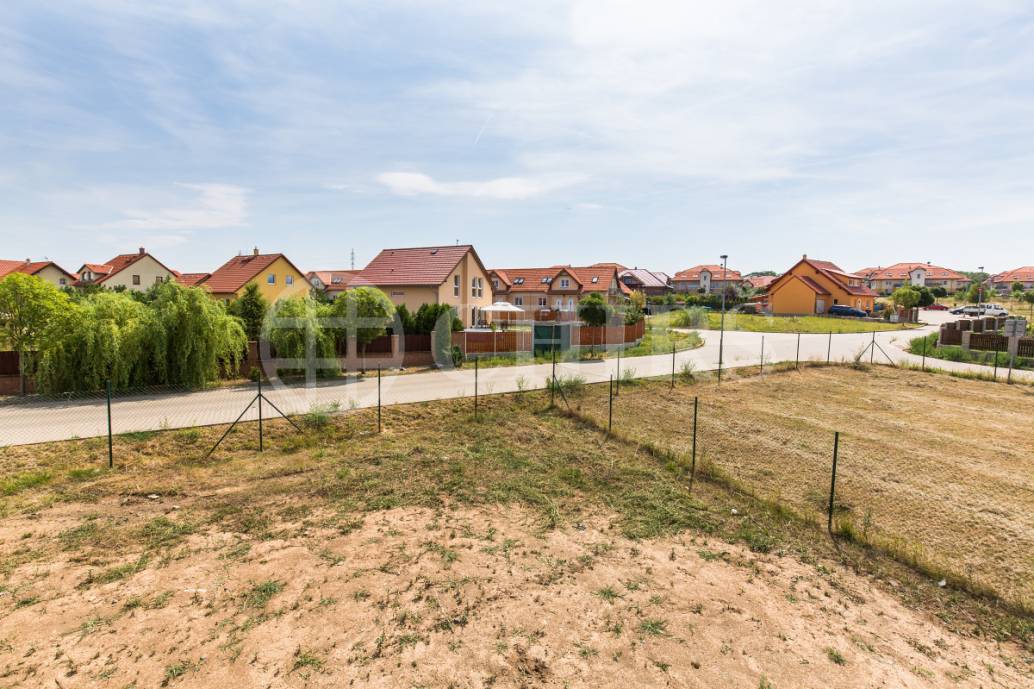 Prodej rodinného domu 5+kk s terasou a garáží, OV, 150m2, Holubice - Kozinec, Praha - západ