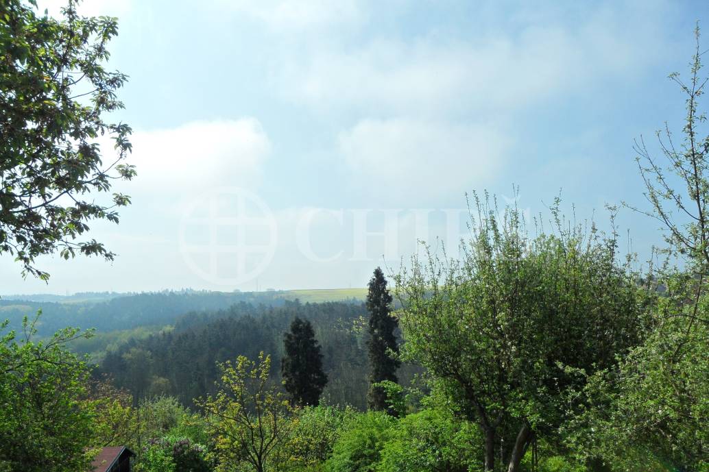 Prodej zrekonstruované chaty 2+1/Z, OV, 49m2, Praha 5 - Slivenec