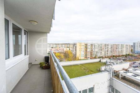Pronájem bytu 2+kk s balkonem, OV, 90m2, ul. Petržílkova 2583/15, Praha 13 - Hůrka