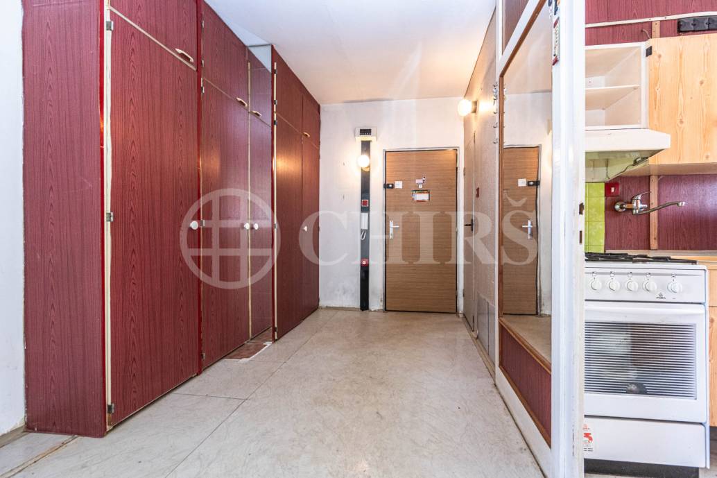 Prodej bytu 2+1 s lodžií, OV, 63 m2, Nedašovská 336/24, Praha 5 – Zličín