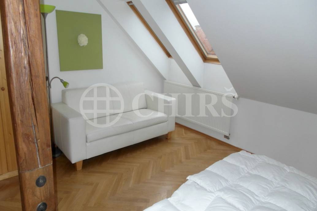 Pronájem luxusního bytu 4+kk, 147 m2, U třetí baterie, Praha 6.  