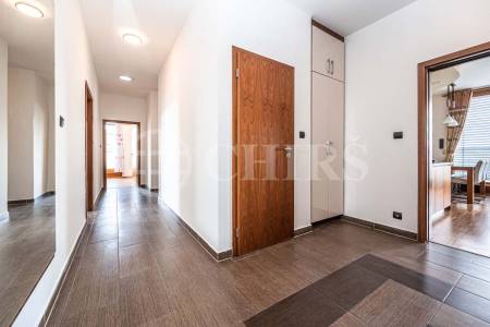 Prodej bytu 5+kk s terasami, OV, 153m2, ul. Vidoulská 760/8,  Praha 5 - Jinonice