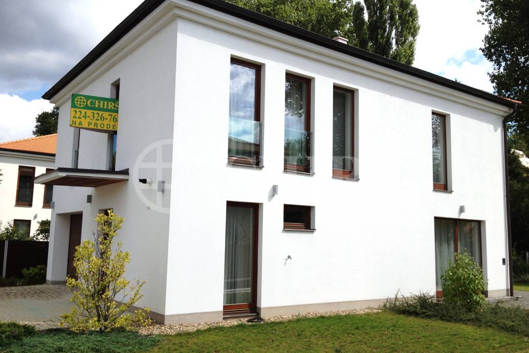 Prodej RD, 220m2, ul. Zelená 426, Praha - Západ, Statenice Prodej RD, 220m2, ul. Zelená 426, Praha - Západ, Statenice