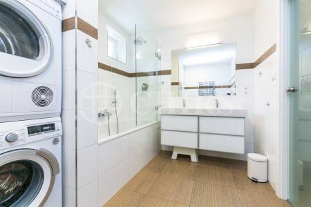 Pronájem bytu 4+kk se dvěma lodžiemi a garáží, OV, 110 m2, ul. Na Špitálce 2446/5, Praha 6 - Hanspaulka