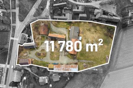 Prodej stavebního pozemku, 11 780 m2, centrum obce Stračov nedaleko Hradce Králové