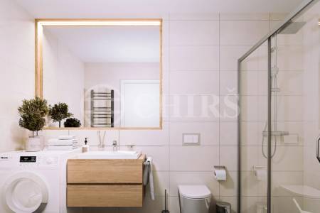 Prodej bytu 1+kk, terasa, OV, 27,5m2, ul. Maroldova, Praha 4 - Nusle