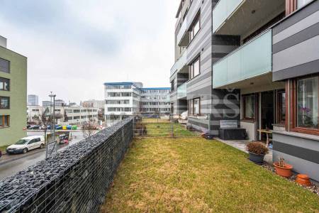 Prodej bytu 2+kk s terasou, OV, 59m2, ul. Pod Stolovou horou 975/1, Praha 5 - Jinonice