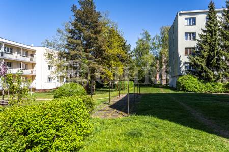 Prodej bytu 2+1 s lodžií, OV, 63 m2, Nedašovská 336/24, Praha 5 – Zličín