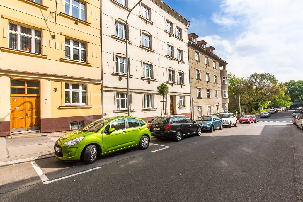 Prodej bytu 2+1, OV, 87m2, ul. Šlikova 550/6, Praha 6 - Břevnov
