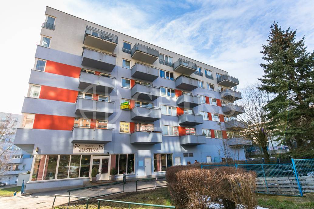 Prodej bytu 1+kk s balkonem, OV, 44m2, ul. Kudrnova 234/6, Praha 5 - Motol