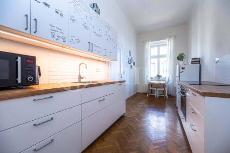 Prodej bytu 3+1, OV, 100m2, ul. Veletržní 405/31, Praha 7 - Holešovice
