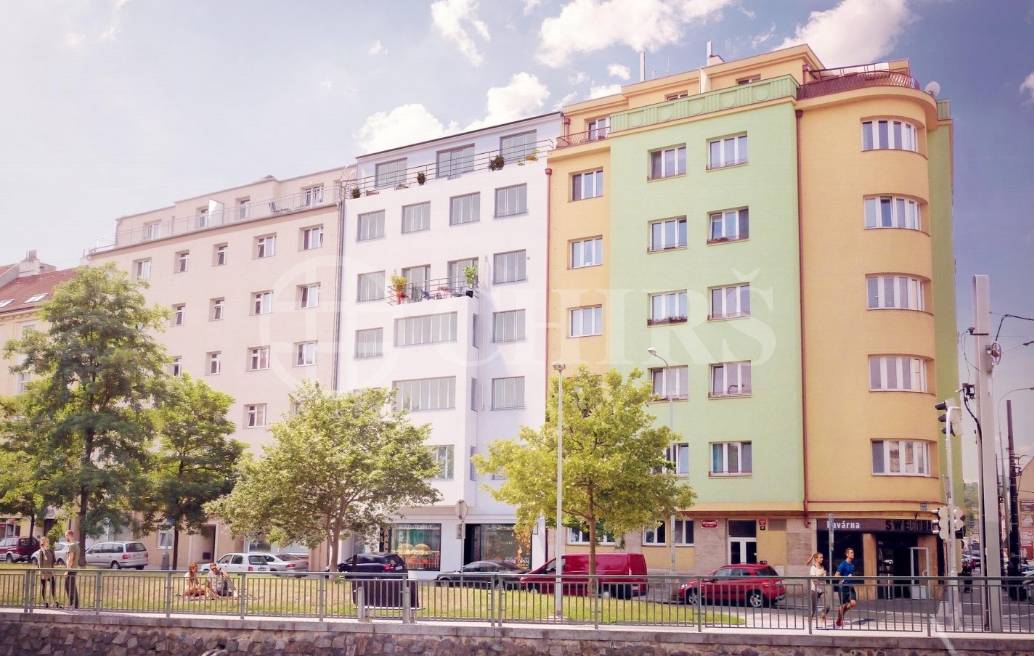 Prodej bytu 2+kk, 46 m2,ul. nam. Dr. Václava Holého 1057/16, P8 Libeň