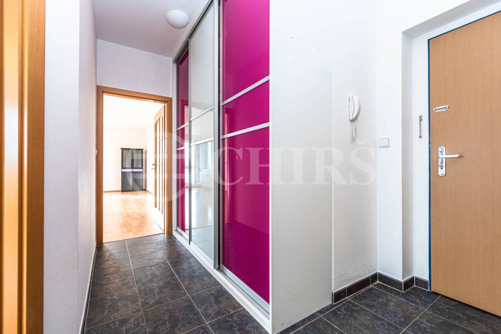 Pronájem bytu 3+kk, OV, 79 m2, ul. Dělená 976/3, Praha 5 - Řeporyje