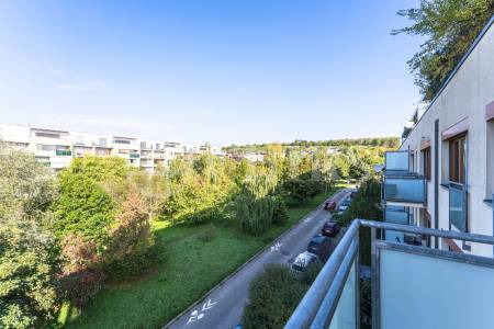 Pronájem bytu 3+kk se dvěma balkony, sklepem a garážovým stáním, OV, 94m2, ul. Schwarzenberská 708/2, Praha 5 - Jinonice