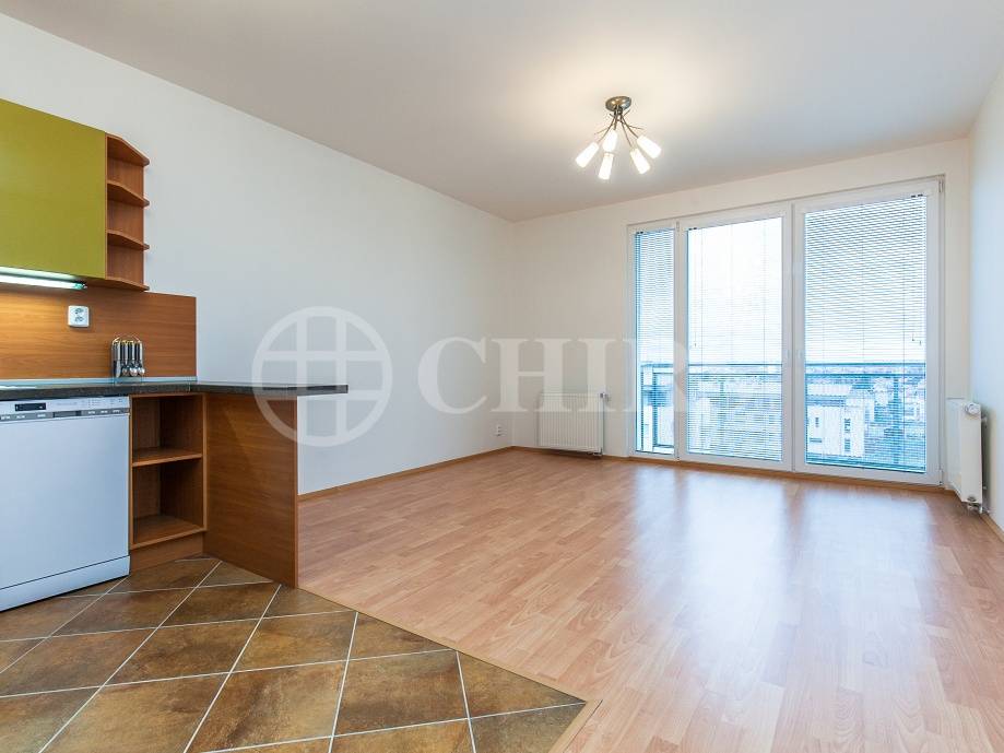 Pronájem bytu 2+kk s balkonem a garážovým stáním, OV, 61m2, ul. Raichlova 2619/7, Praha 5 - Dalejské výhledy