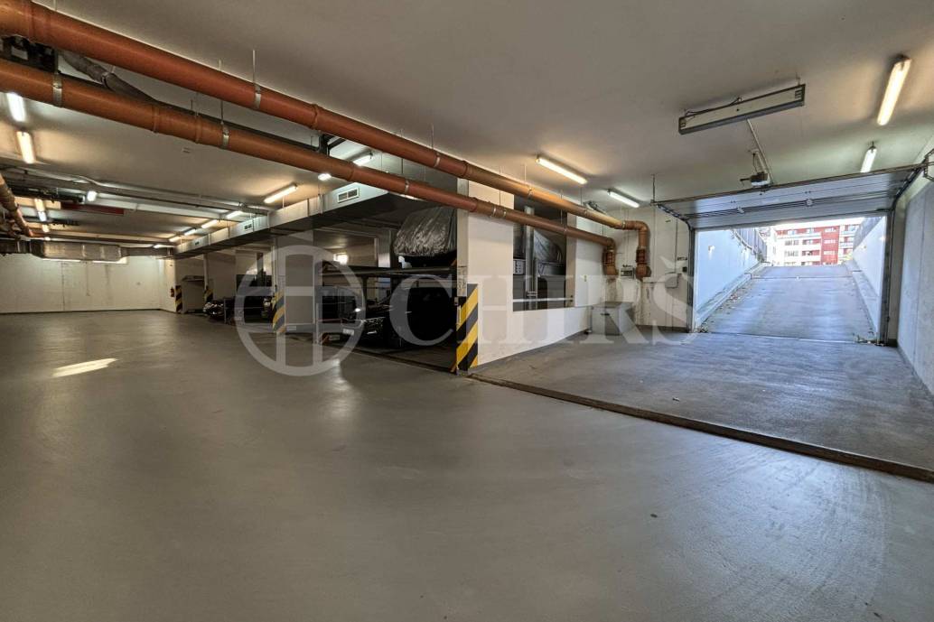 Pronájem garážového stání, OV, 13m2, ul. Nová kolonie 2604/8, Praha 5 - Stodůlky