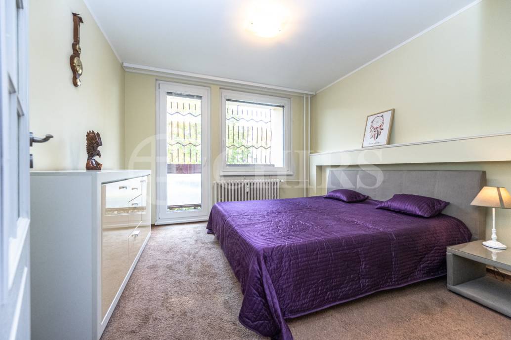 Pronájem bytu 3+kk s lodžií, 76 m², Voskovcova 961/4, Praha 5- Barrandov