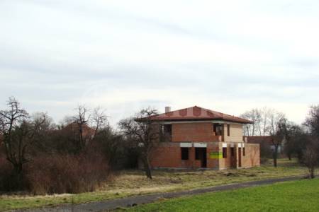 Prodej pozemku, 906m2, Bašť, Praha - východ 
