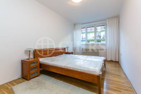 Prodej bytu 3+1, OV, 74m2, ul. Bulharská 1401/38, Praha 10 - Vršovice