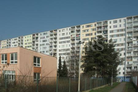 Prodej bytu 1+kk, 29m2, Krynická, Praha 8