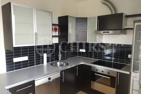 Pronájem bytu 3+kk s lodžií, balkonem, garážovým stáním a sklepem, OV, 96m2, ul. Nad Dalejským údolím 2688/1, Praha 5 - Stodůlky