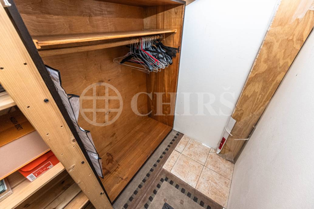 Pronájem bytu 4+kk, 111,2 m² s velkou terasou, lodžií a garáží, ul. Voskovcova 1130/26, Praha 5 - Barrandov