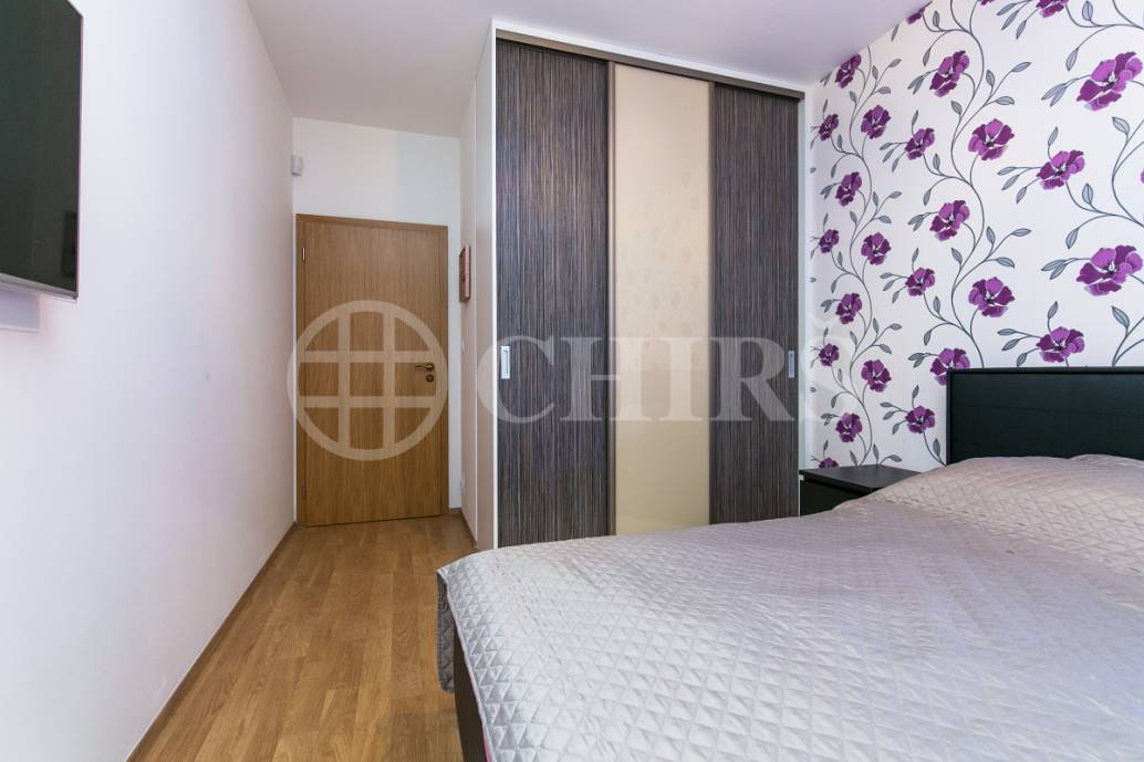 Prodej bytu 2+kk se zahradou, OV, 52m2, ul. Mantovská 697/1, Praha 10 - Horní Měcholupy