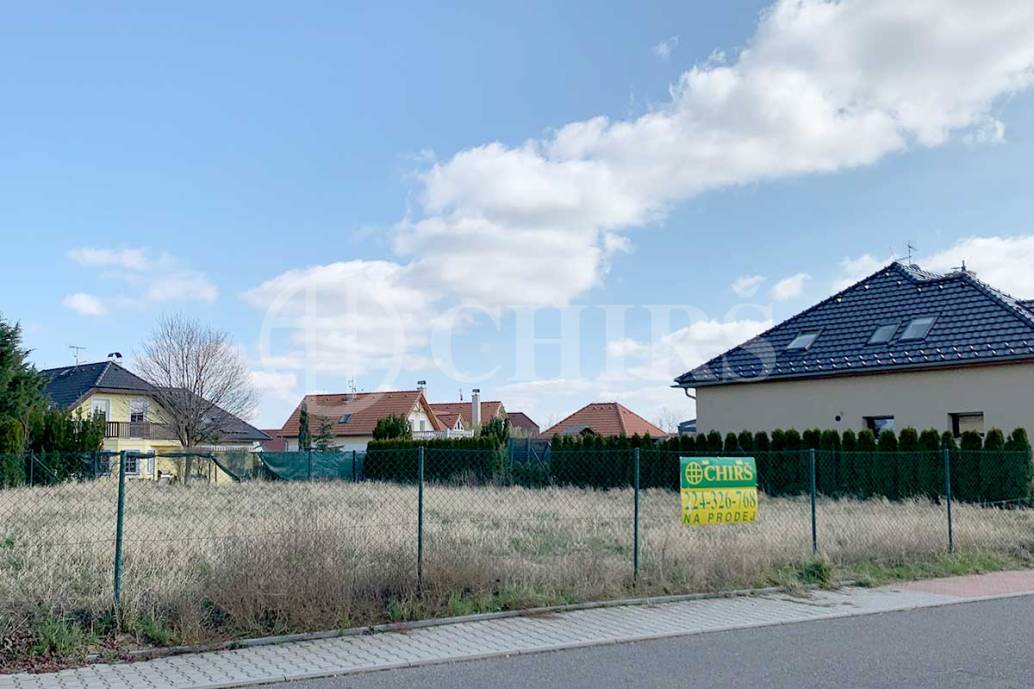 Prodej pozemku, OV, 665m2, ul. Kutnauerova, Hostivice, okr. Praha-západ