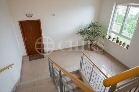 Prodej bytu 4+kk/T/GS, 105 m2 + 58 m2 terasa, Holubí 7, Praha 6 - Suchdol