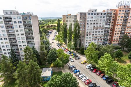 Pronájem bytu 2+kk se sklepem, OV, 46m2, ul. Ciolkovského 849/5, Praha 6 - Ruzyně