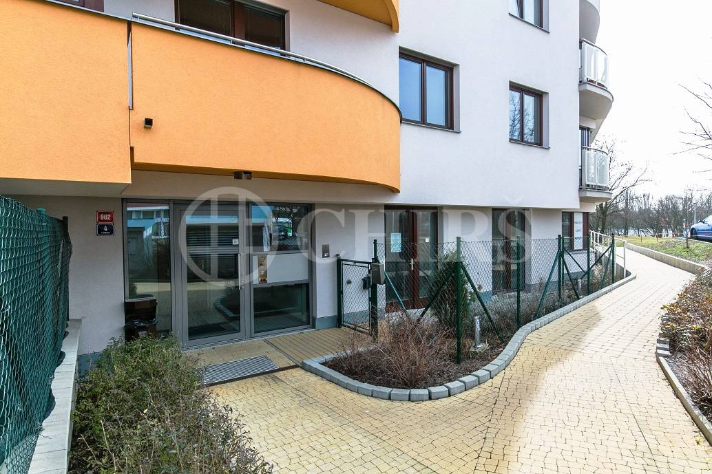 Pronájem bytu 3+kk, OV, 109m2, ul. V Zářezu 902/4, Praha 5 - Jinonice