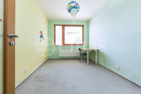Pronájem bytu 4+kk/T/GS, OV, 95m2, ul. Dismanova 2625/6, Praha 13 - Hůrka