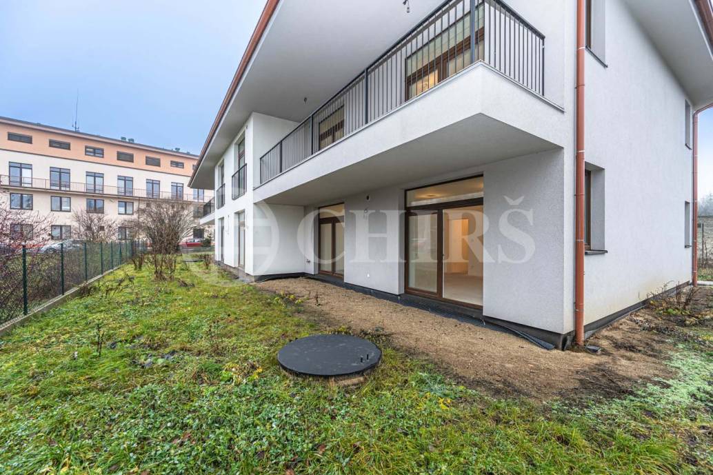 Prodej bytu 5+kk+pracovna s balkonem a zahradou, OV, 143m2, ul. Masarykova 1586/230, Rudná u Prahy