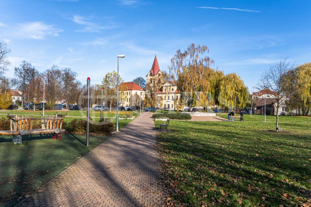 Pronájem bytu 2+kk 34 m²,ul. Husovo náměstí 10, Hostivice, Středočeský kraj