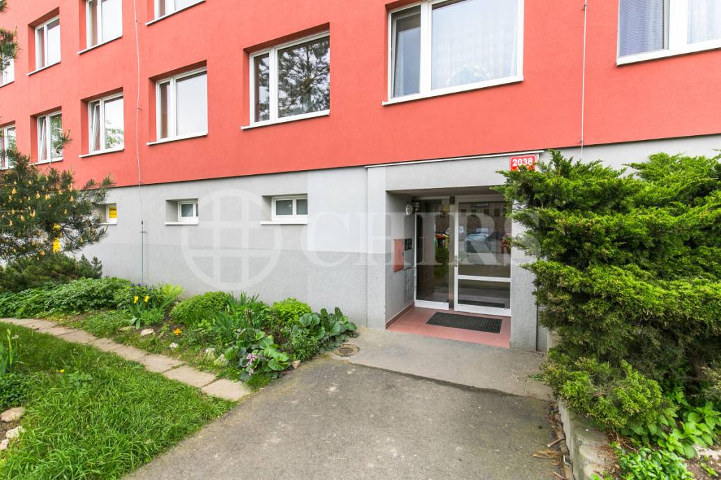 Prodej bytu 2+kk, DV, 45m2, ul.  U Jezera 2038/20, Praha 5 - Stodůlky