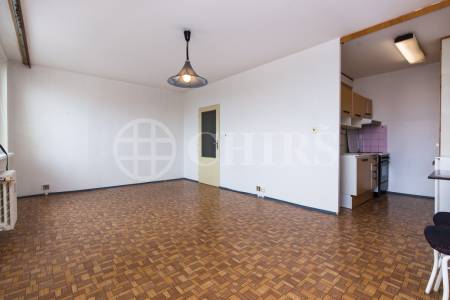 Prodej bytu 1+kk, OV, 33m2, ul. Běhounkova 2344/27, Praha 13 - Hůrka