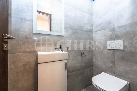 Prodej bytu 3+kk s balkonem, sklepem a garážovým stáním, OV, 102m2, ul. Voskovcova 1130/26, Praha 5 - Barrandov