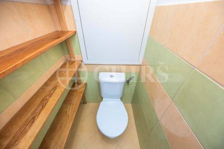 Prodej bytu 2+kk s lodžií, DV, 45m2, ul. Slévačská 902/11, Praha 9 - Hloubětín