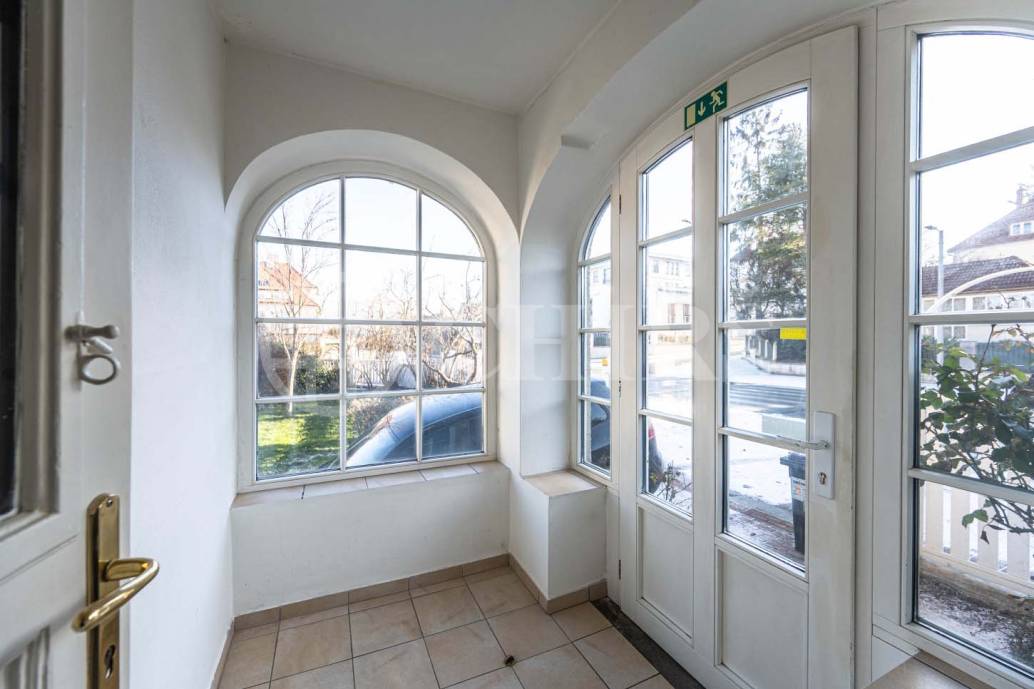 Pronájem RD 5+1 se zahradou, OV, ul. Na Ořechovce 201/20, Praha 6 - Střešovice