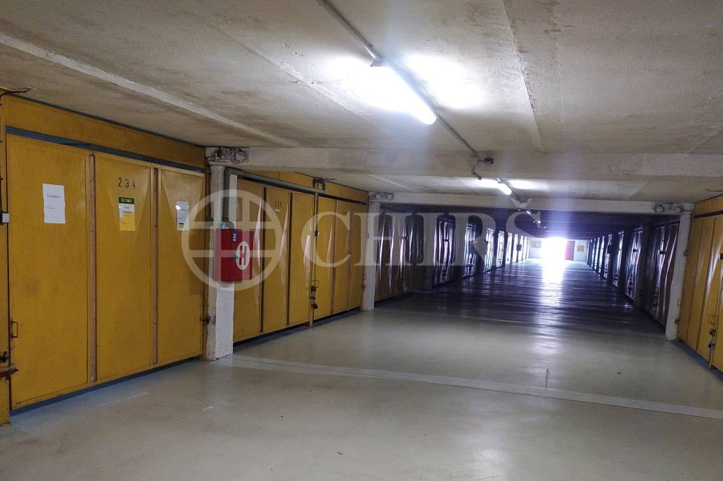 Pronájem uzavíratelné garáže v parkovacím domě, ul. Navigátorů 626, Praha 6 - Liboc