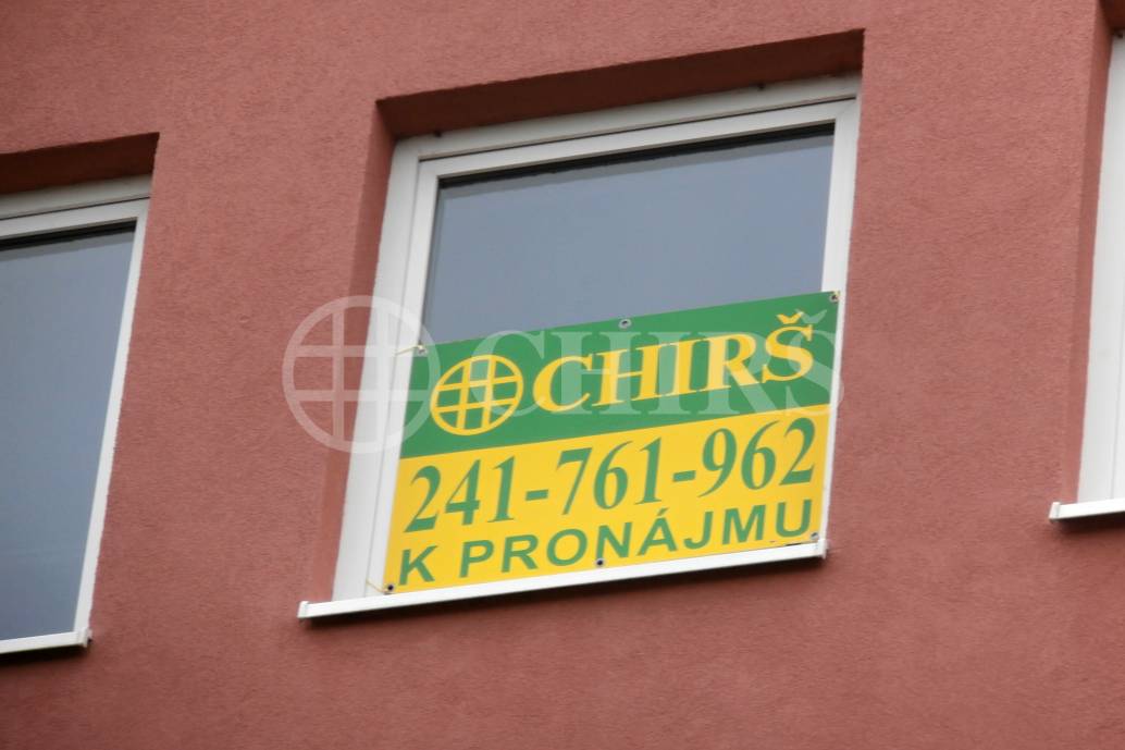 Pronájem  kancelářských prostor, OV, ul. K Nouzovu 2090, P-4  Komořany 