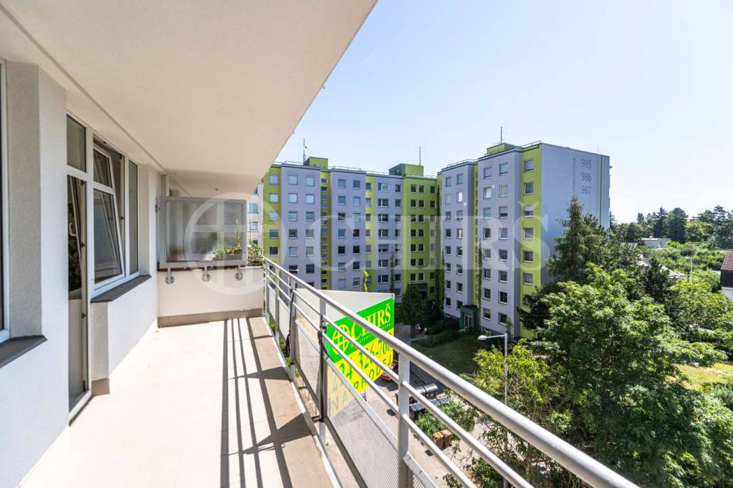 Prodej bytu 2+kk s balkonem, OV, 68m2, ul. Trnkovo náměstí 1112/1, Praha 5 - Hlubočepy