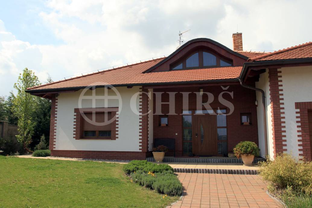 Prodej rodinného domu 380m2, OV, - Velké Přítočno (okres Kladno)