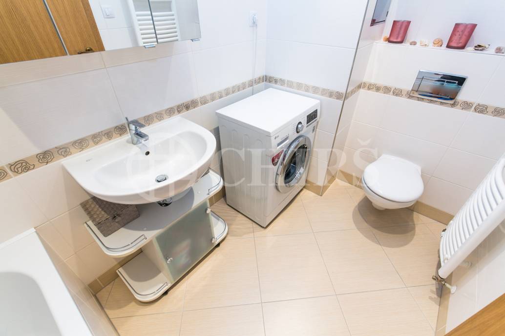 Prodej bytu 2+kk se zahradou, OV, 52m2, ul. Mantovská 697/1, Praha 10 - Horní Měcholupy