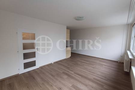 Pronájem bytu 1+kk, OV, 34 m2, ul. Nechvílova 1830/18, Praha 11 - Chodov