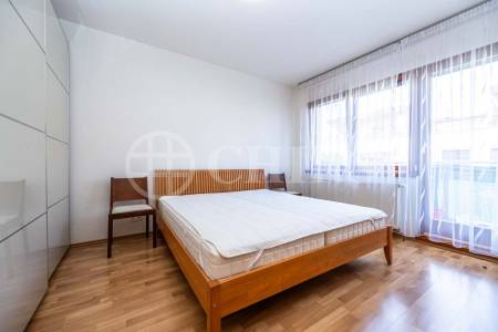 Pronájem bytu 2+kk s balkonem, OV, 65m2, ul. Hlubocká 710/2, Praha 5 - Jinonice
