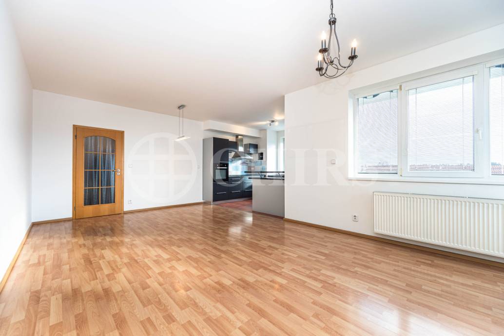 Pronájem bytu 3+kk, OV, 79 m2, ul. Dělená 976/3, Praha 5 - Řeporyje